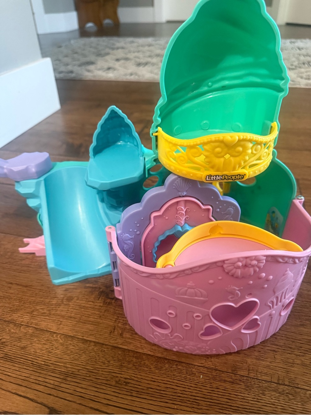 Fisher Price Little People Ariel’s Grotto - Picture 2 of 4